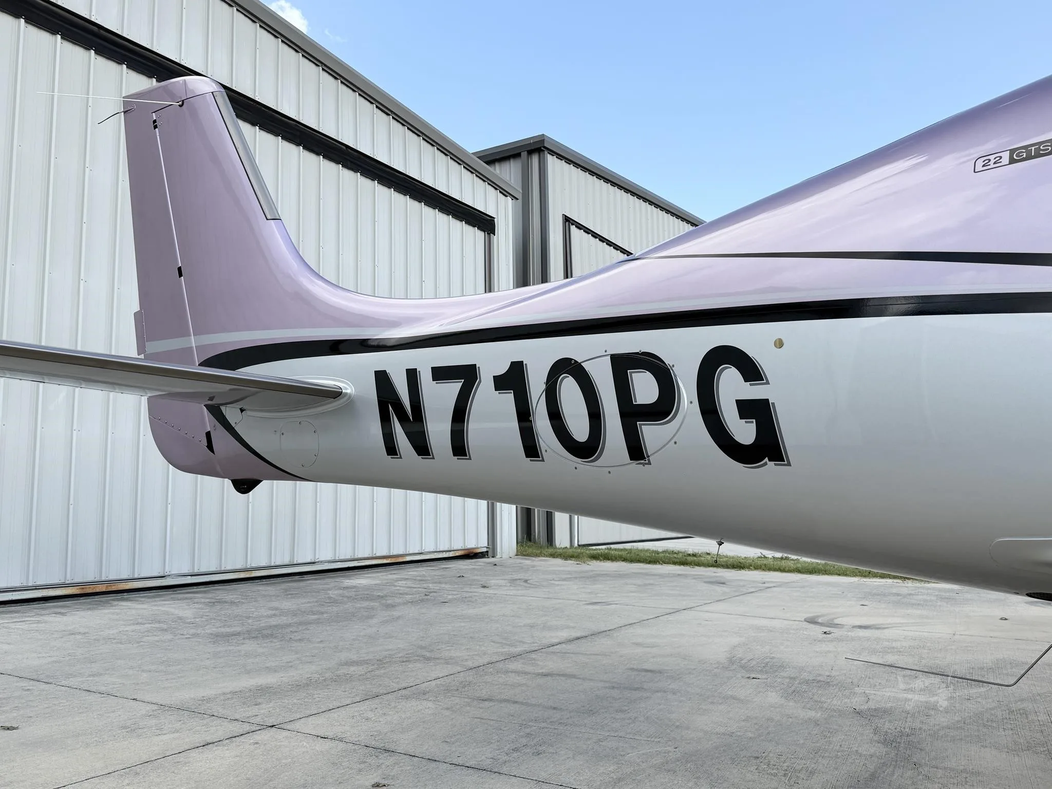 Exterior view of a 2024 CIRRUS SR22-G7, N710PG.