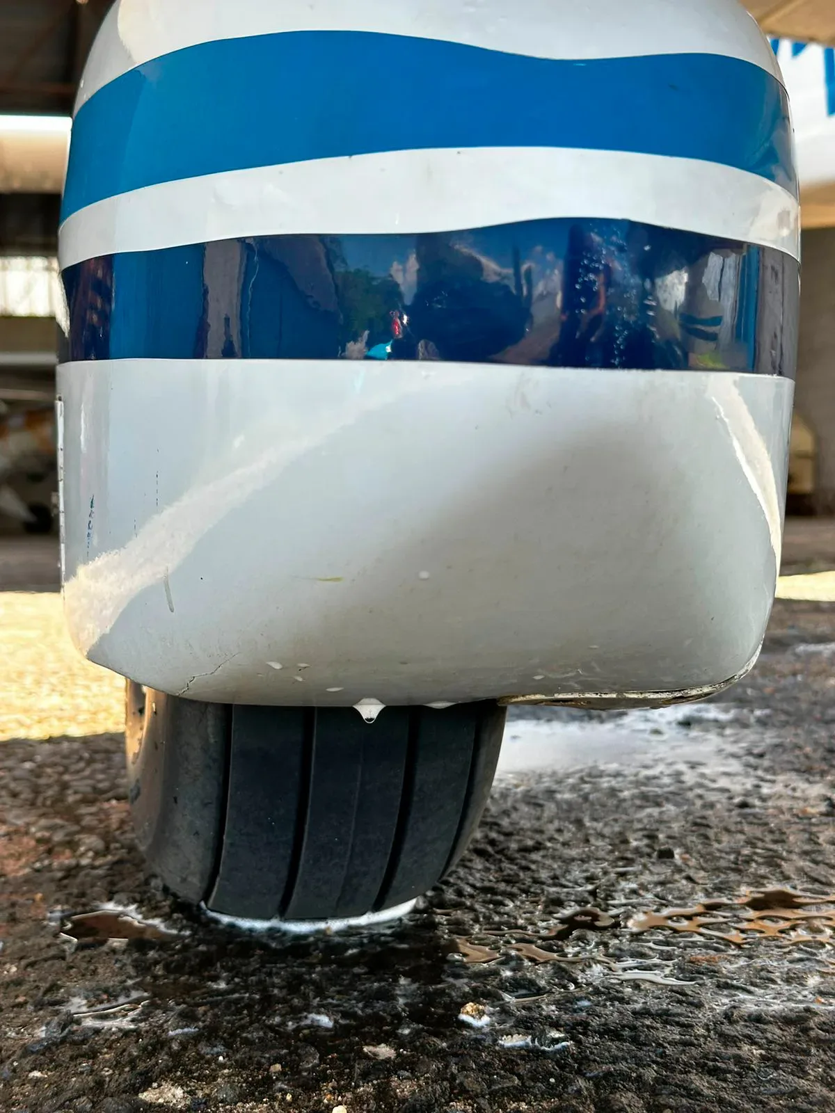 Engine detail of a 1985 Piper Warrior II PA-28-161.