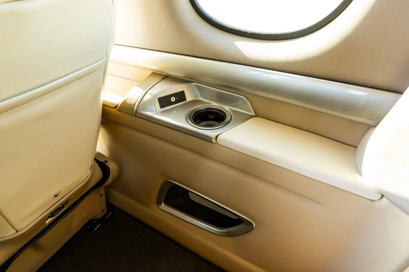 Cabin interior of a 2022 Cirrus SF50-G2+ Elite.