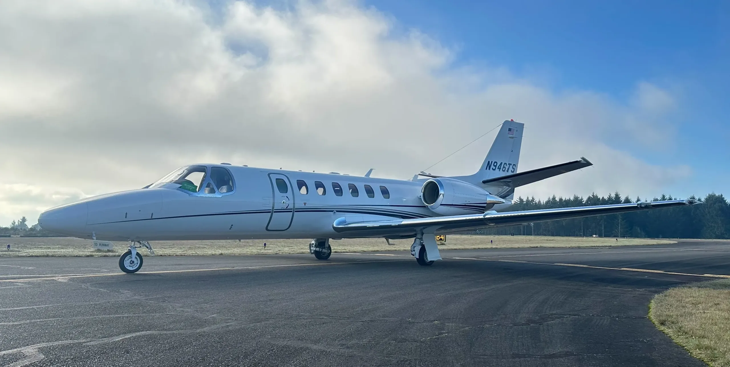 Exterior view of a 1997 Cessna Citation Bravo, N126TF.