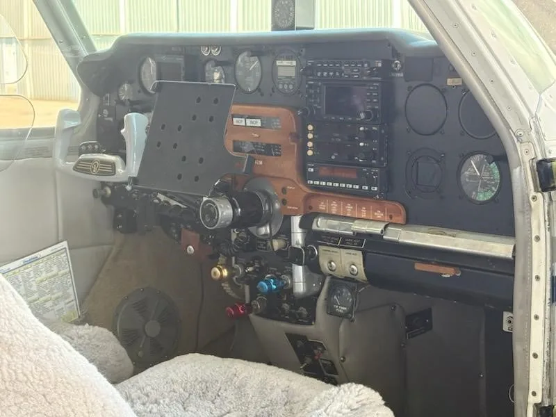Cockpit and instrument panel of a 1961 BEECHCRAFT N35 BONANZA.