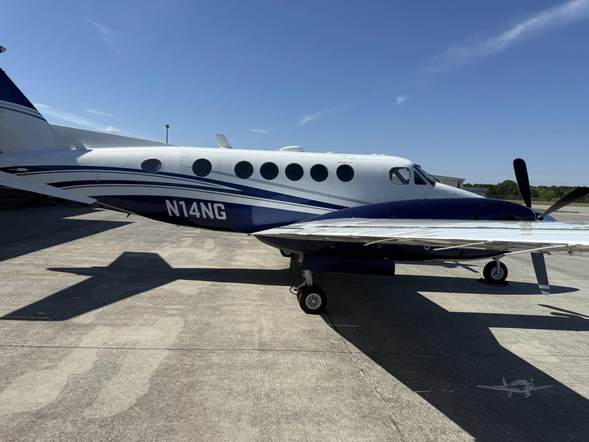 Exterior view of a 1987 BEECHCRAFT KING AIR B200, N14NG.
