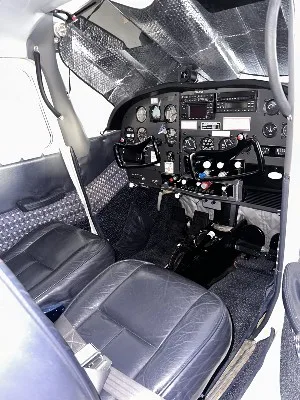 Cockpit and instrument panel of a 1962 Cessna 185A.