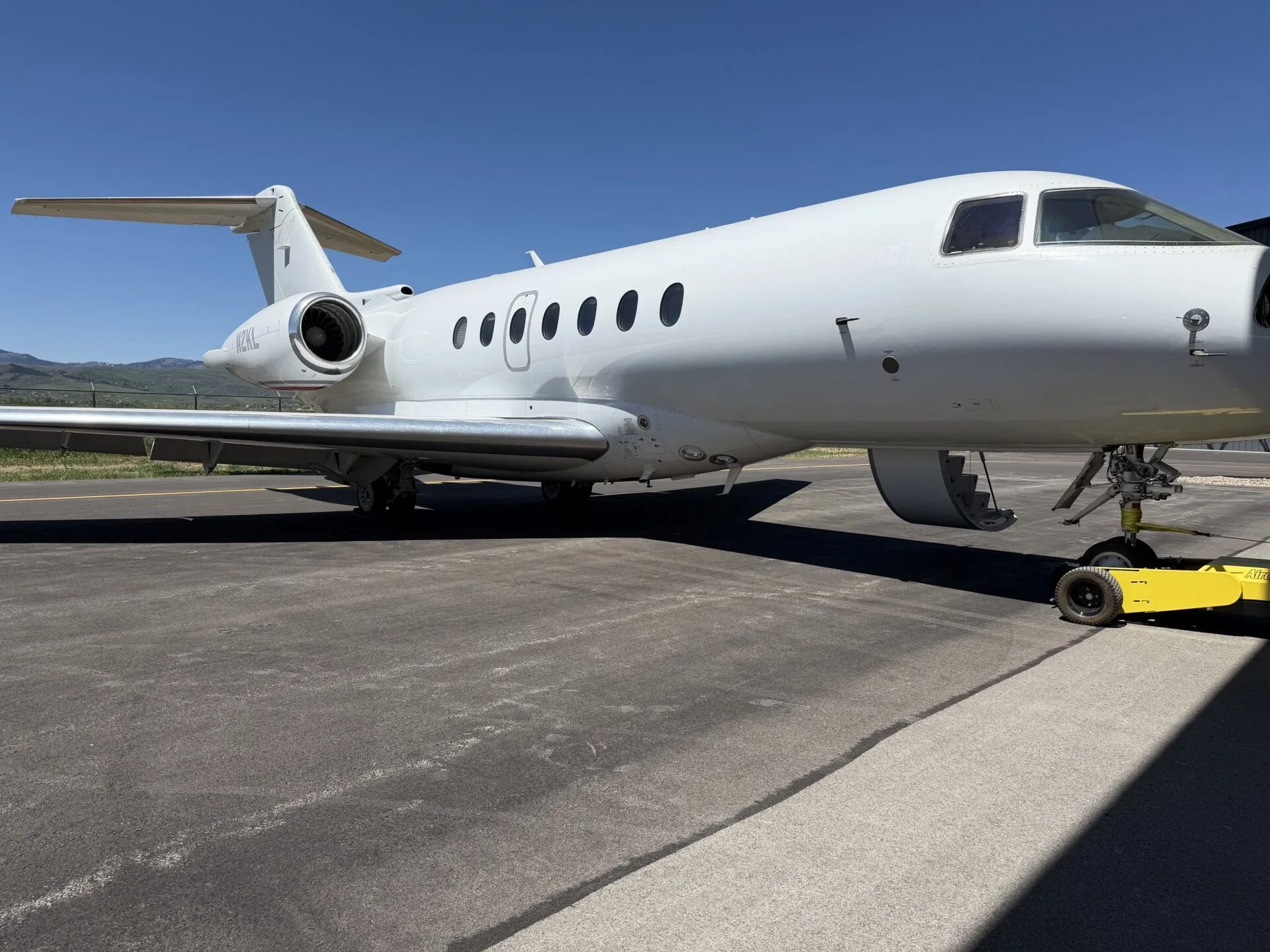 Hawker 750