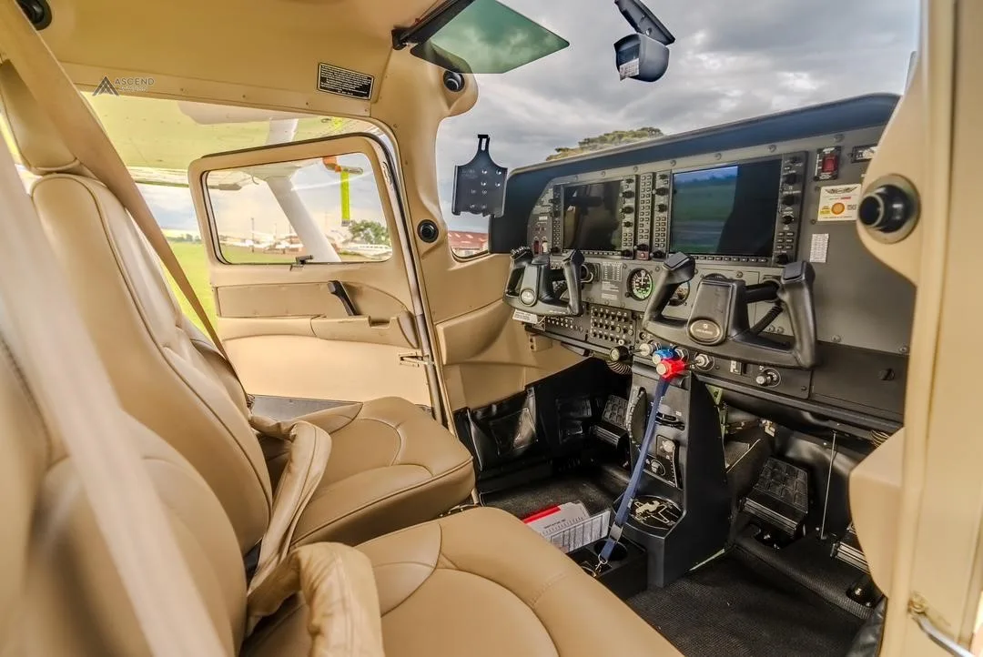 Cockpit and instrument panel of a 2018 CESSNA 182T SKYLANE.