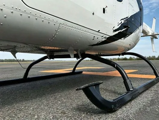 Engine detail of a 2017 Bell 505.