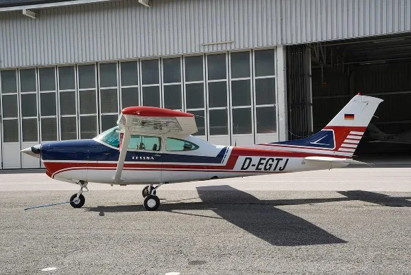 Marketing image of a 1980 Cessna 182R.