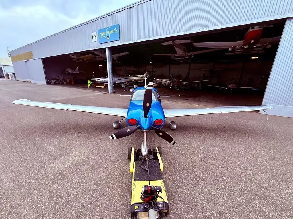Exterior view of a 2016 Cirrus.