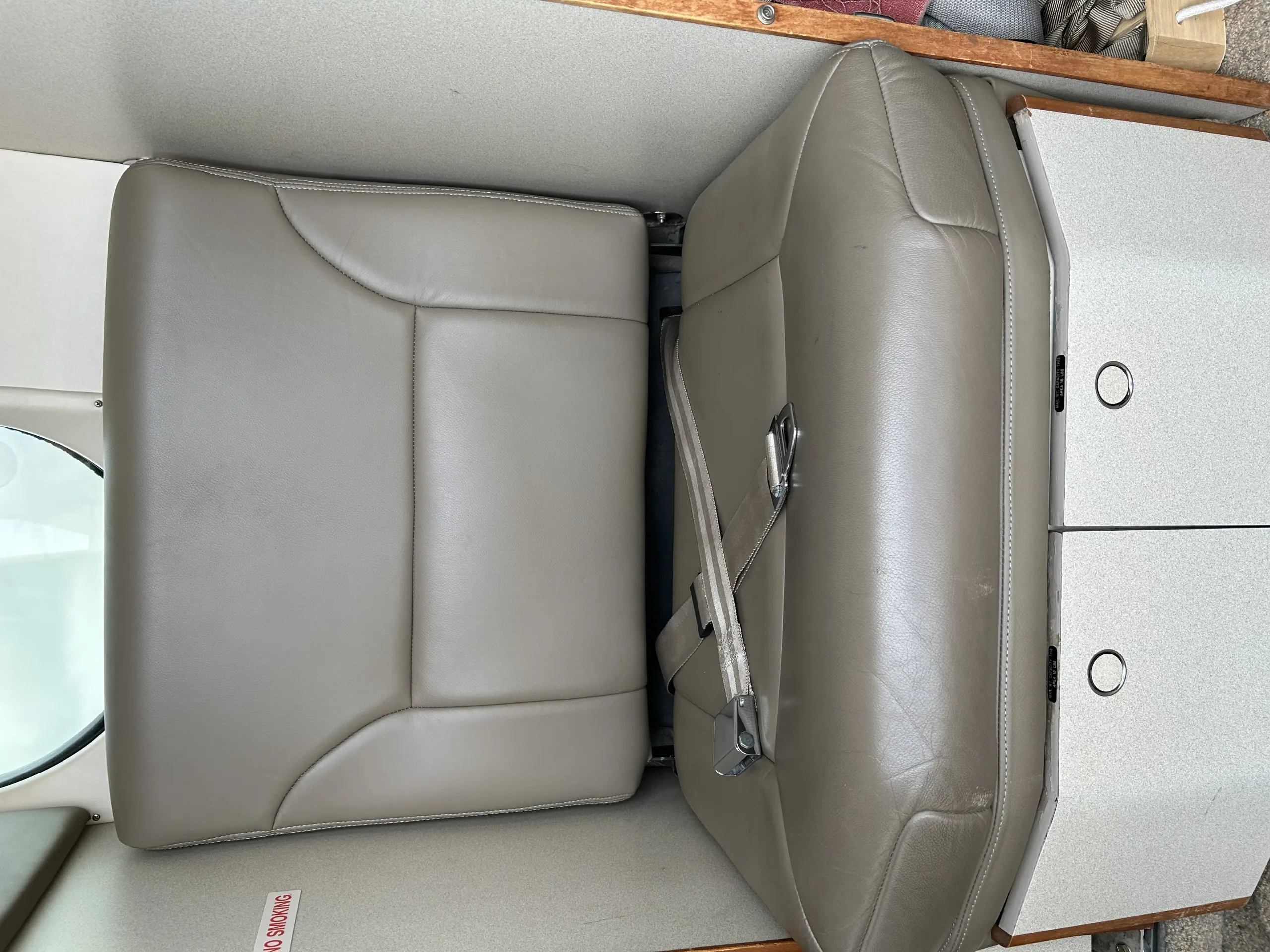 Cabin interior of a 1995 Beechcraft King Air.