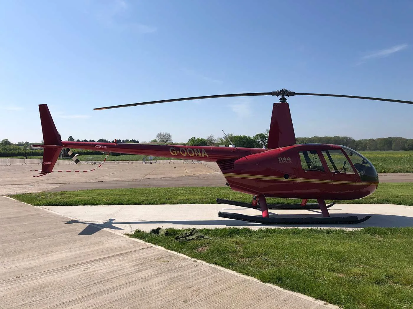 Exterior view of a 2005 Robinson R44 Raven II Clipper.