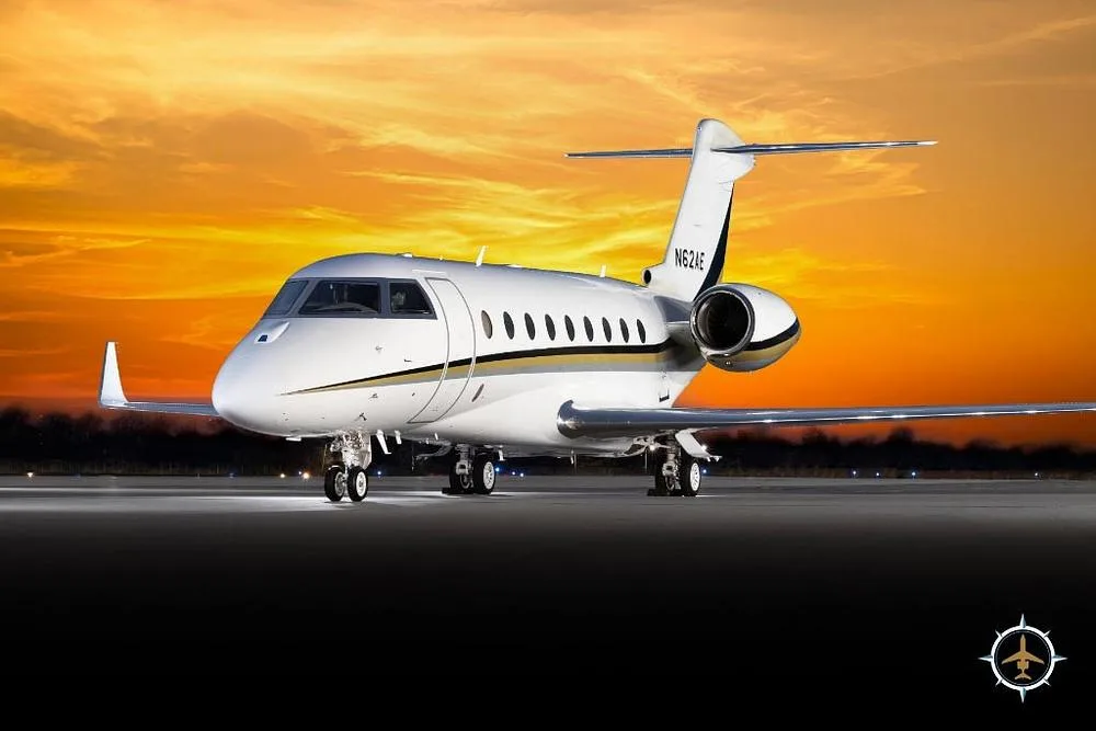 Exterior view of a 2014 Gulfstream, N62AE.