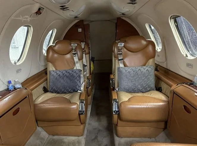 Cabin interior of a 2004 BEECHCRAFT PREMIER I.