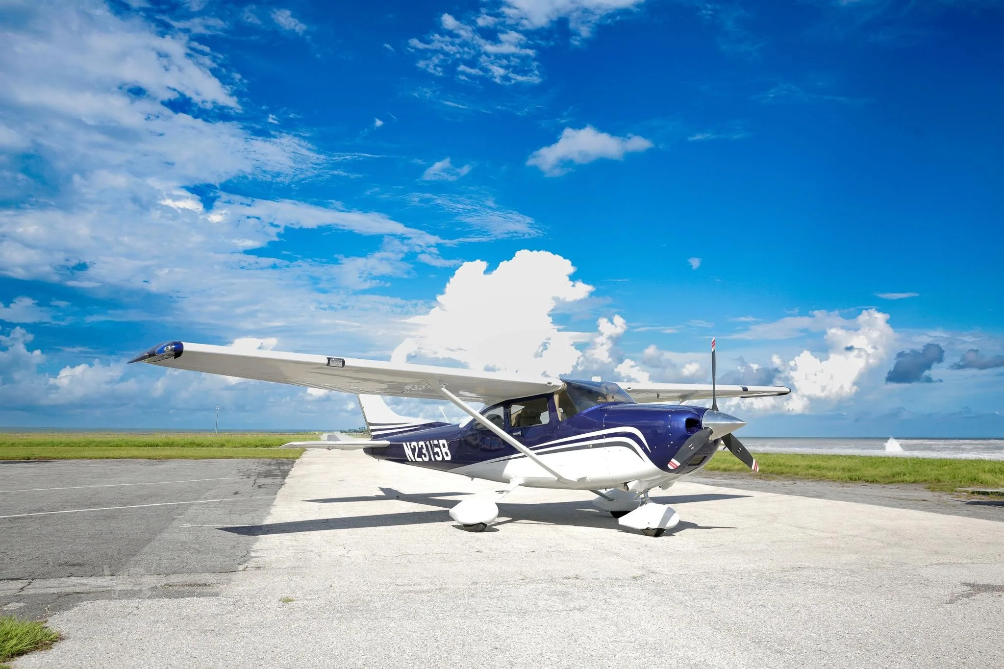 Exterior view of a 2022 CESSNA 182T SKYLANE, N2315B.
