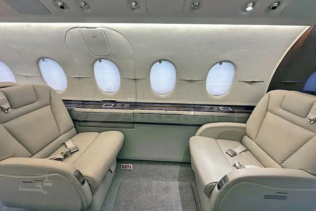 Pp-llo - 2011 Hawker 4000