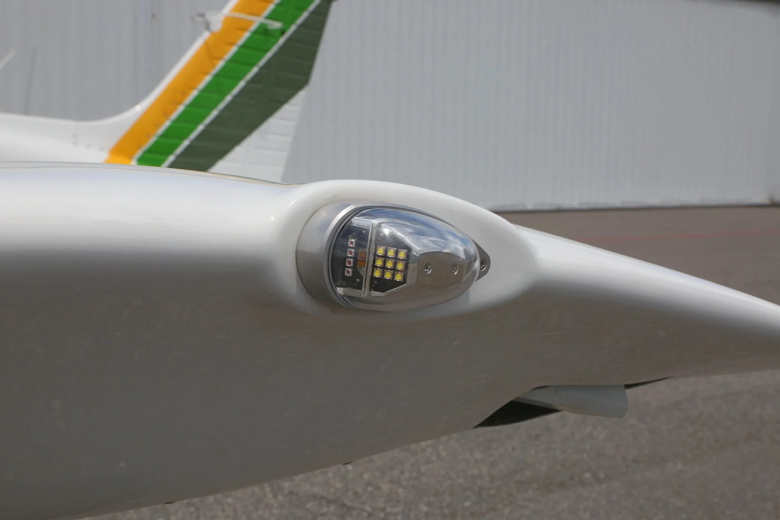 Engine detail of a 1979 Piper DAKOTA PA-28-236.