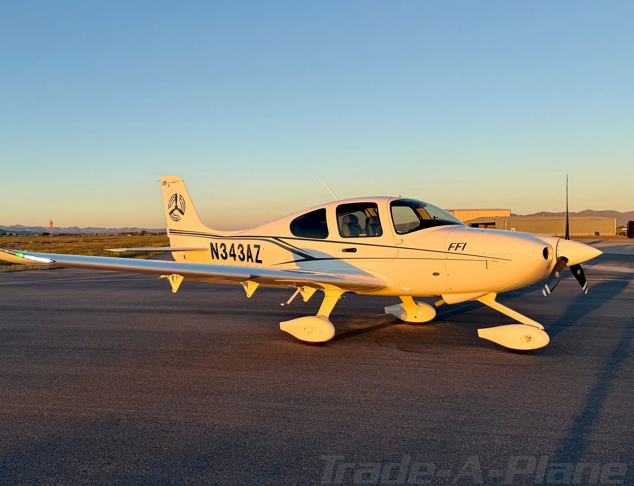 Exterior view of a 2025 CIRRUS SR20-G7, N343AZ.