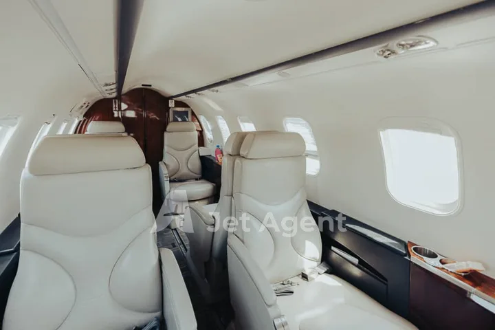 Cabin interior of a 2008 Bombardier learjet 45xr.