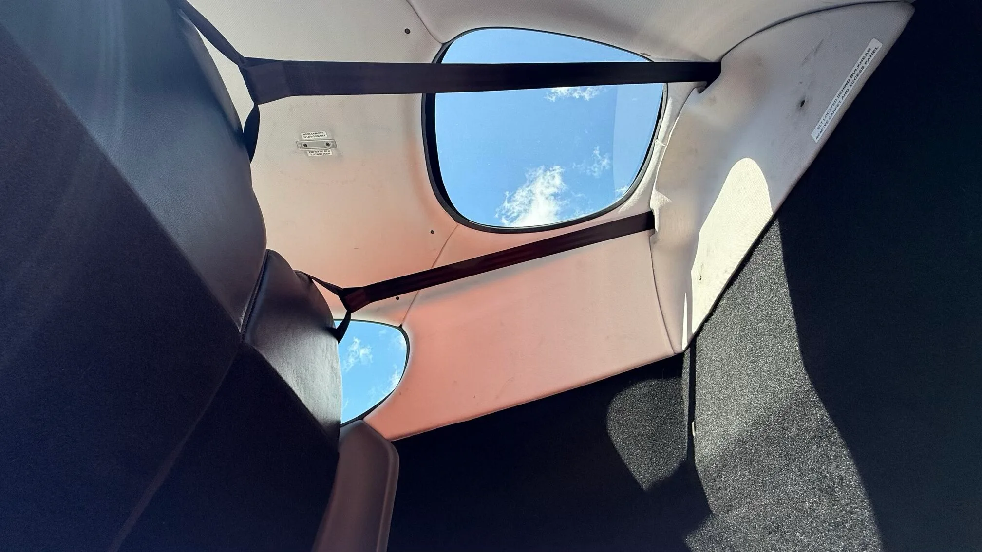 Cabin interior of a 2005 Cirrus SR22-G2 GTS.
