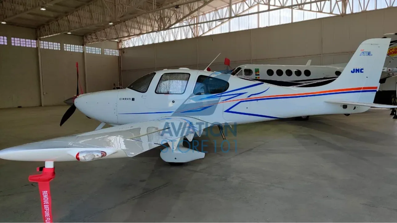 Exterior view of a 2006 Cirrus SR22 G2 GTS.
