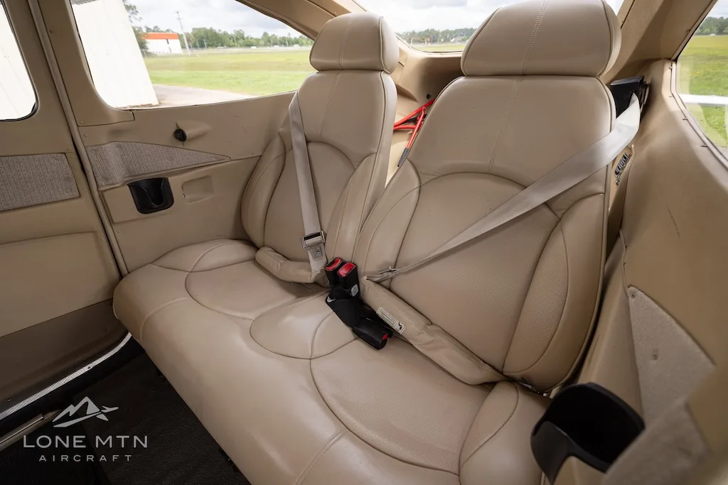 Cabin interior of a 2006 Cessna T182T Skylane TC.