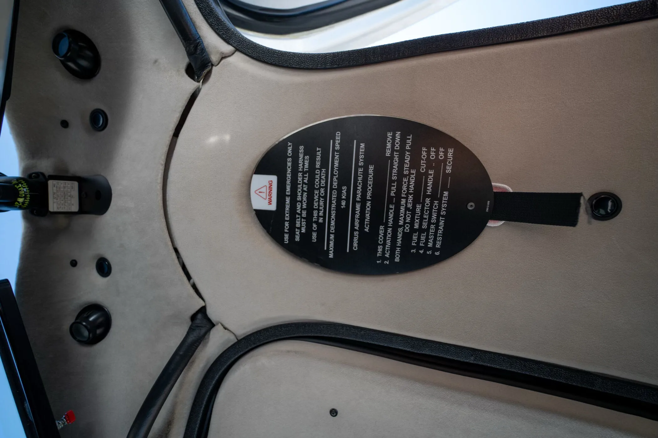Engine detail of a 2014 Cirrus SR22-G5 TURBO.