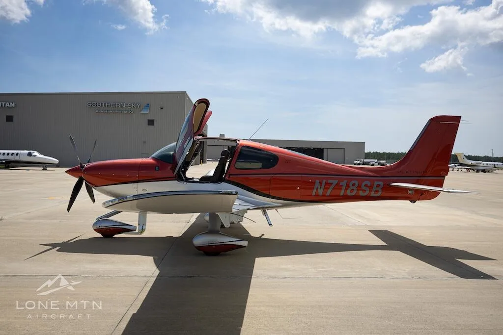 Exterior view of a 2017 Cirrus SR22T G6 GTS.