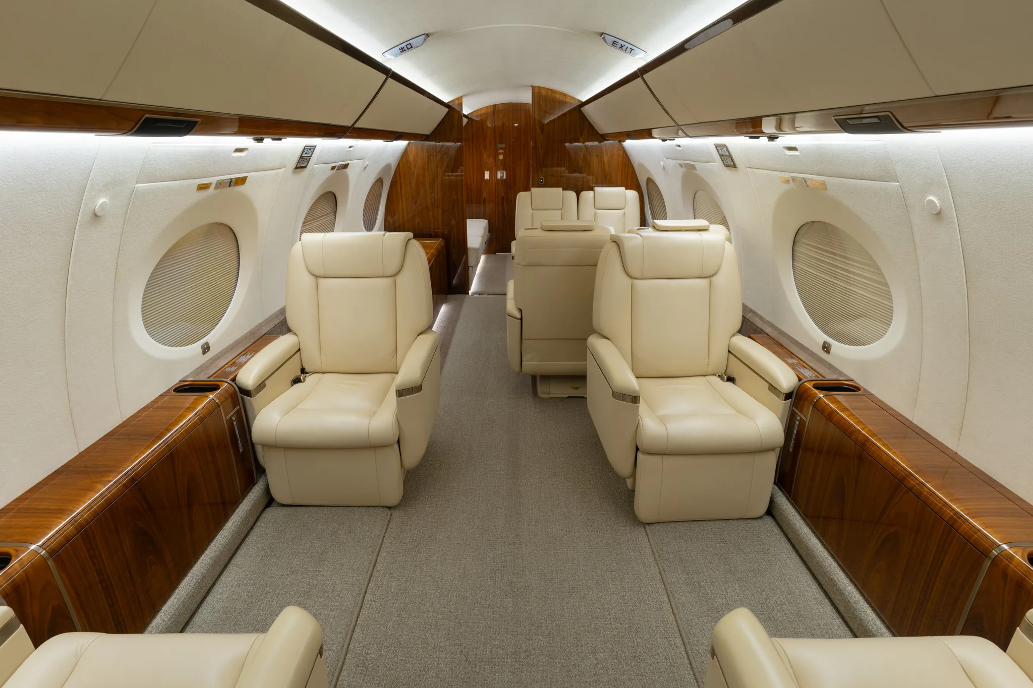 Cabin interior of a 2015 Gulfstream g650er.