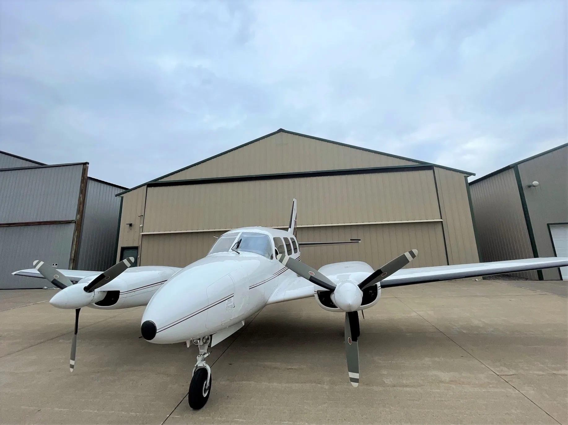 Exterior view of a 1978 Piper Navajo PA-31-310, N510CC.