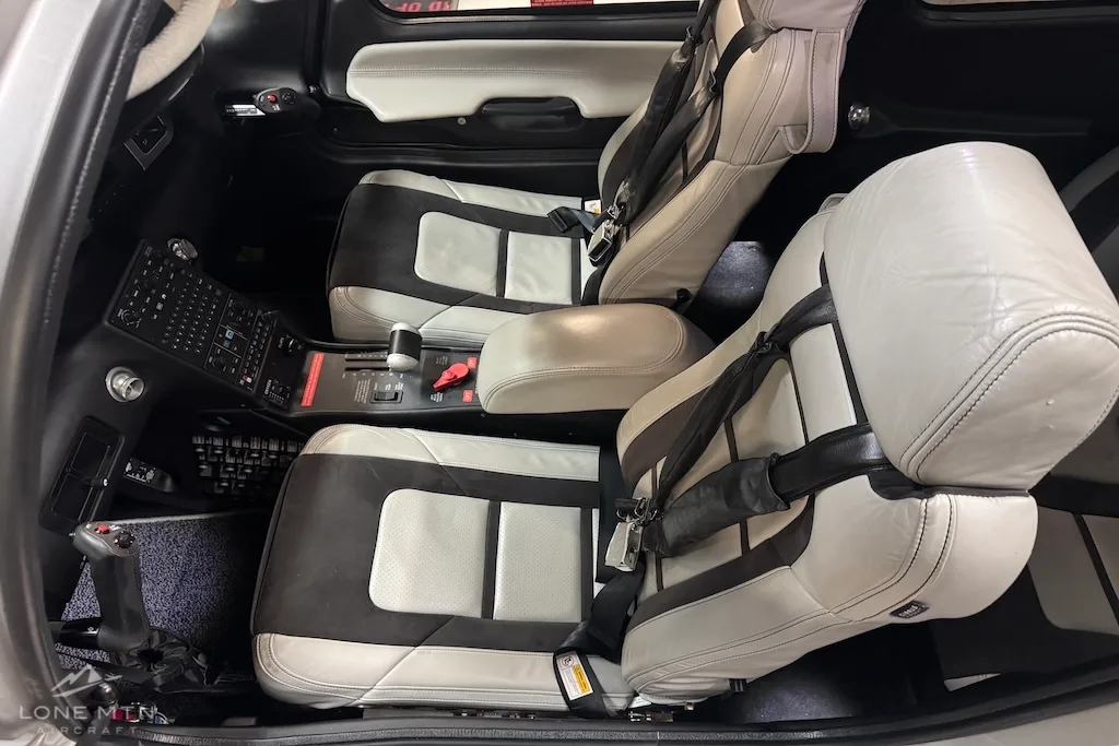 Cabin interior of a 2022 Cirrus SR22T G6 GTS.