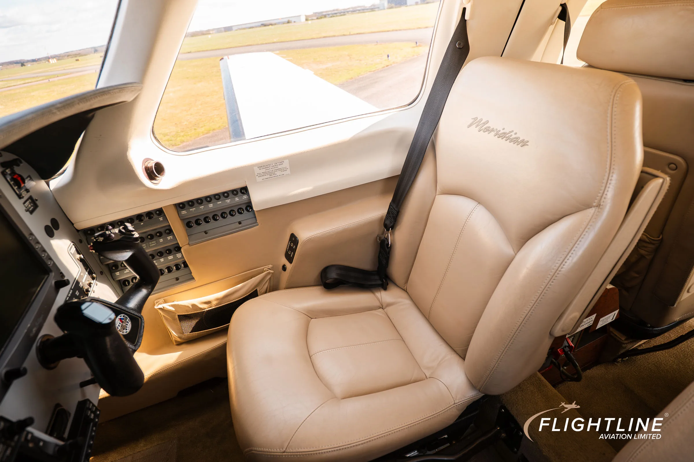 Cabin interior of a 2006 Piper PA-46-500TP M500 Meridian.