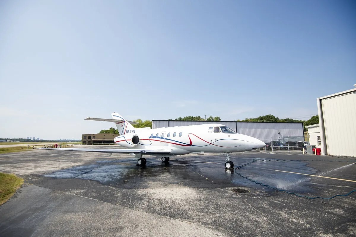 Cabin interior of a 2002 Hawker 800XP SN 258560.
