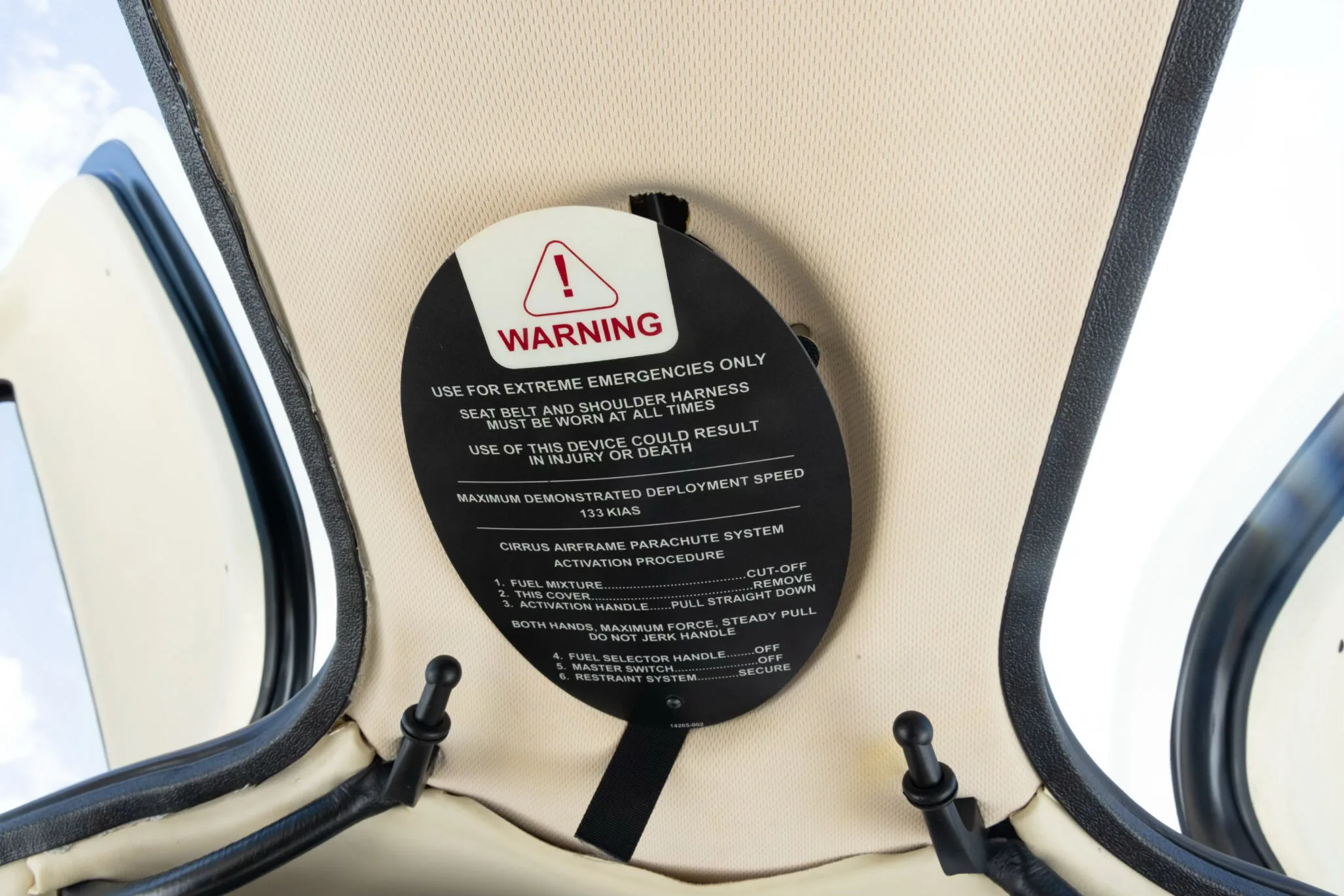 Cabin interior of a 2007 Cirrus SR22-G2 GTS.