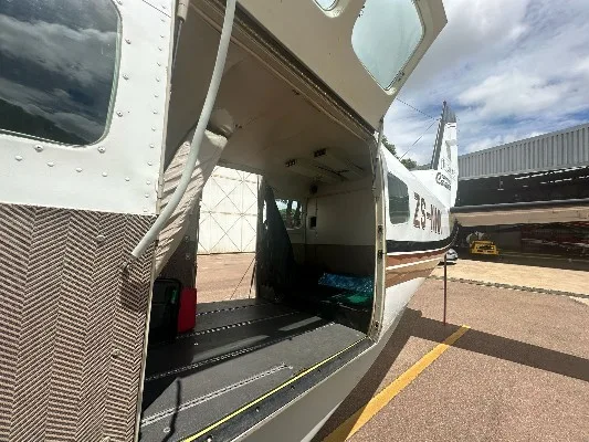 Exterior view of a 1995 Cessna Caravan 208B.