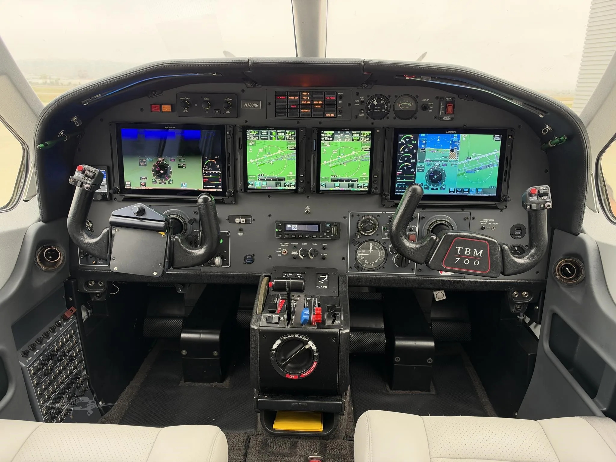 Cockpit and instrument panel of a 2000 DAHER TBM 700B.