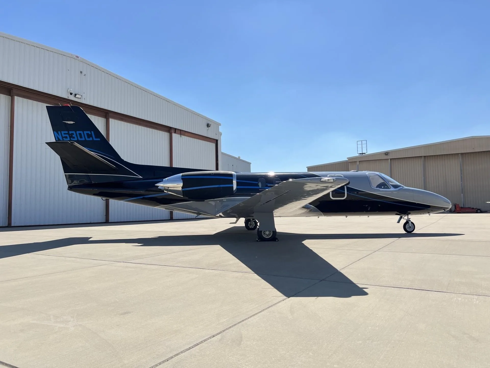 Exterior view of a 1987 CESSNA CITATION SII, N530CL.