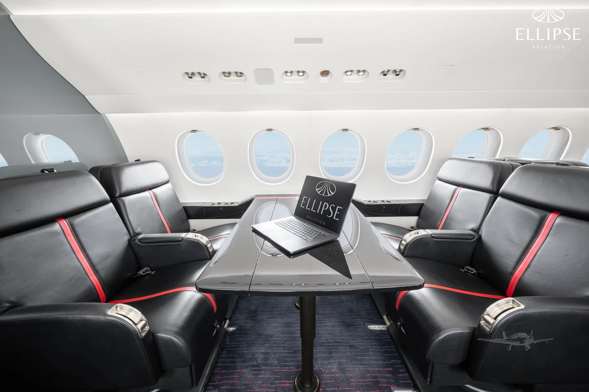 Cabin interior of a 2011 DASSAULT FALCON 7X EASY II.
