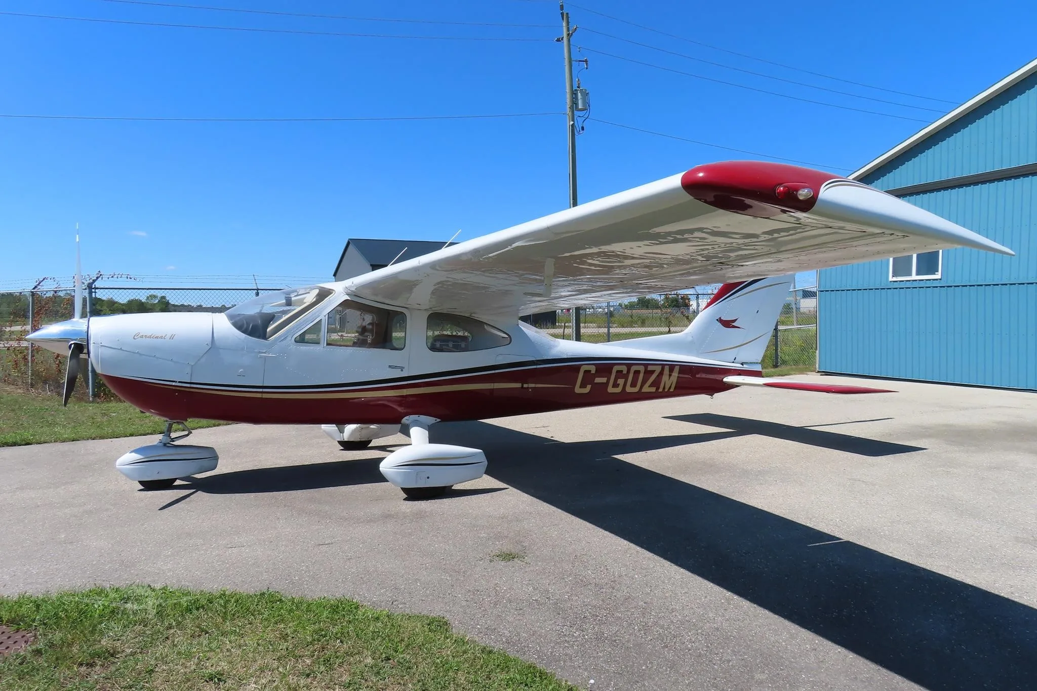 Exterior view of a 1975 CESSNA 177, C-GOZM.