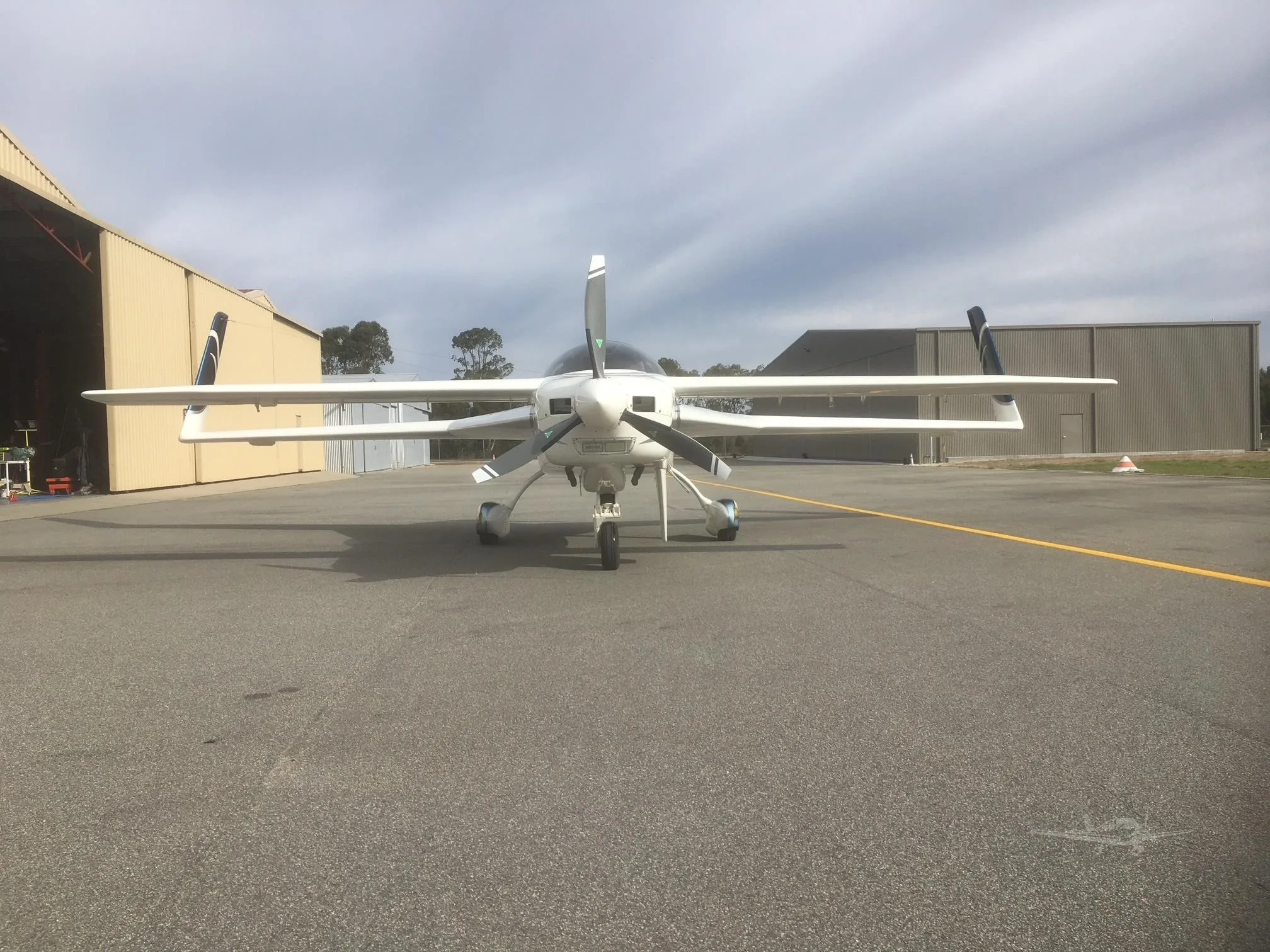 Exterior view of a 1988 RUTAN DEFIANT.
