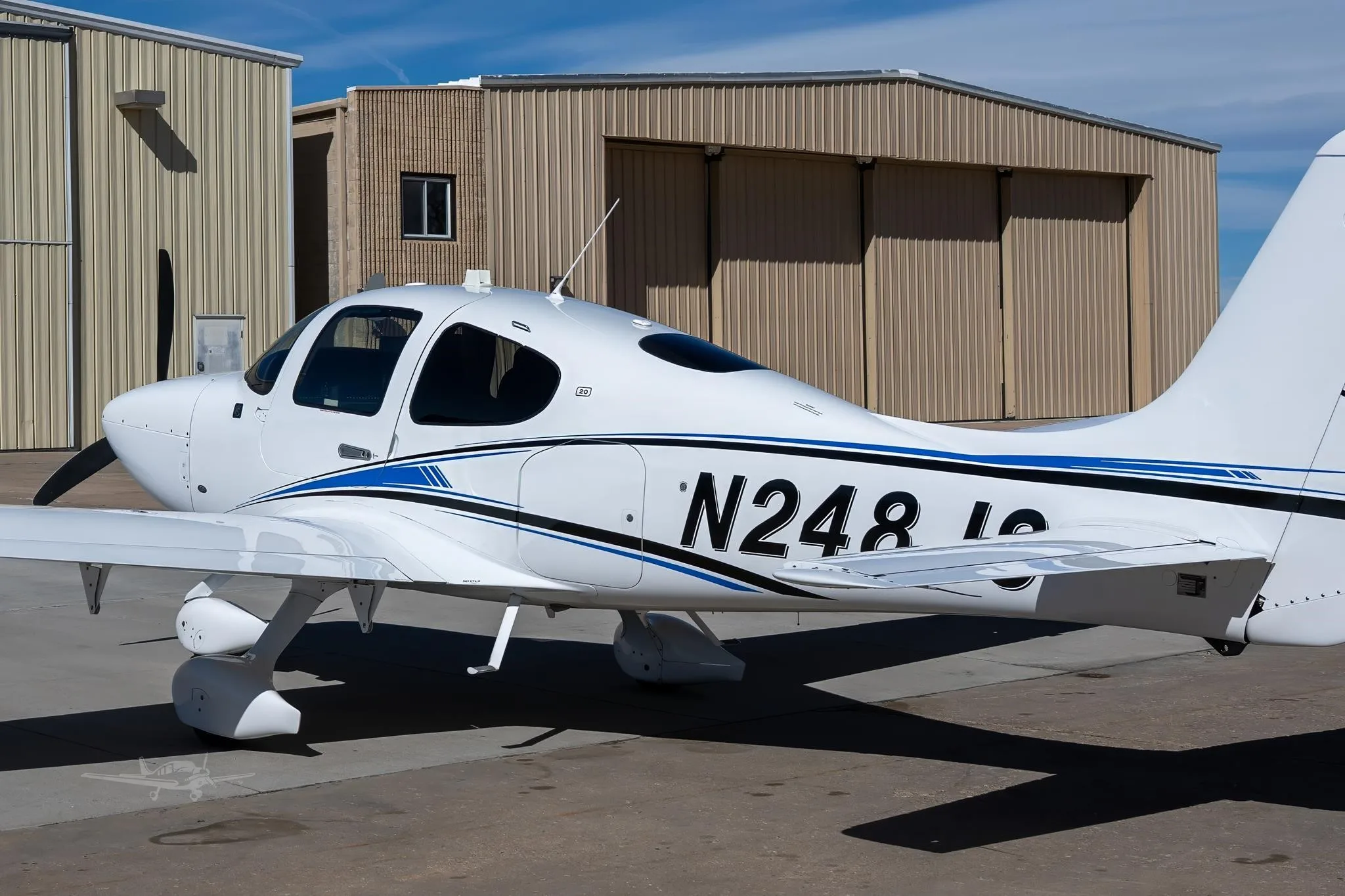 Exterior view of a 2020 CIRRUS SR20-G6, N248JS.