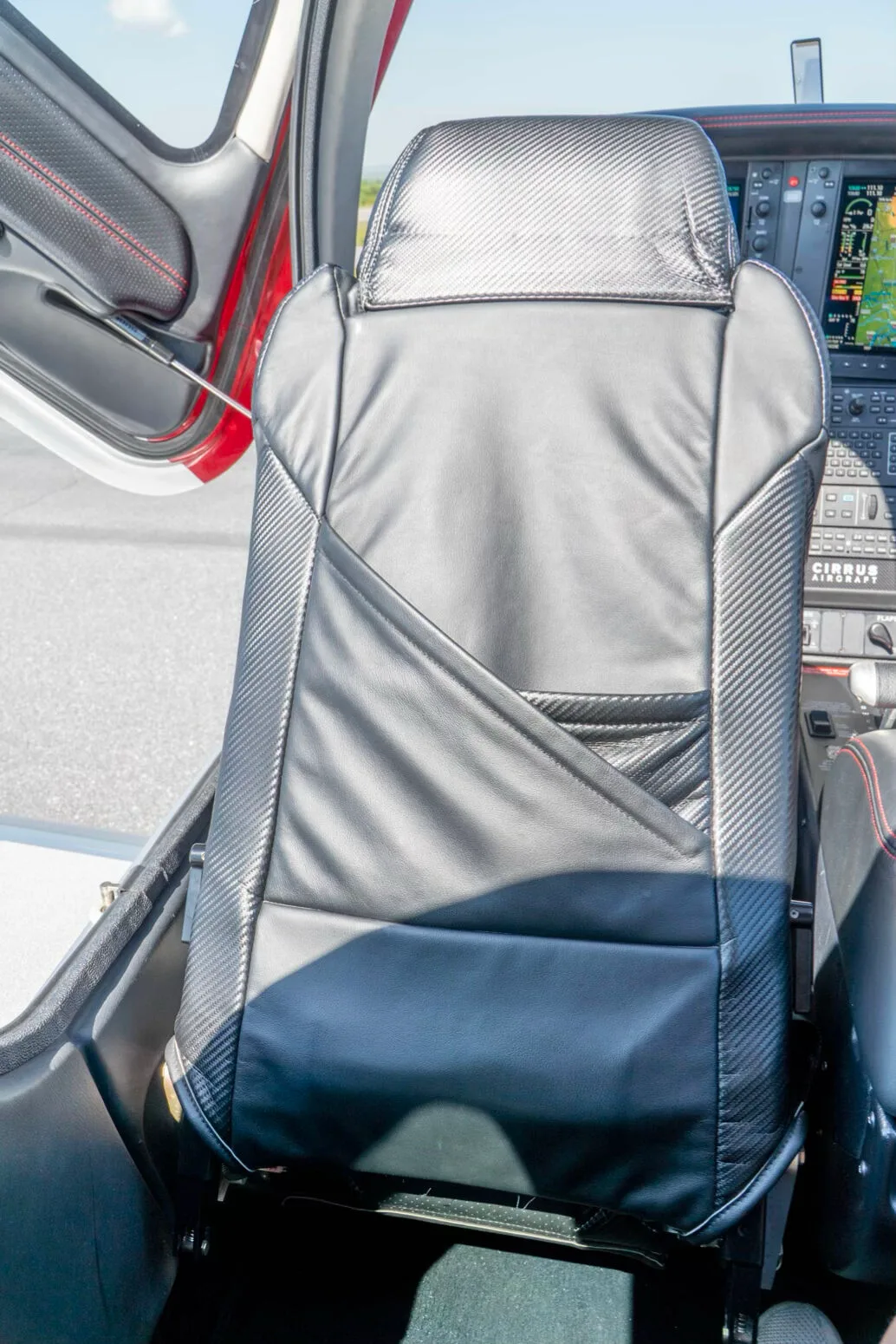 Cabin interior of a 2014 Cirrus SR22-G5 TURBO.