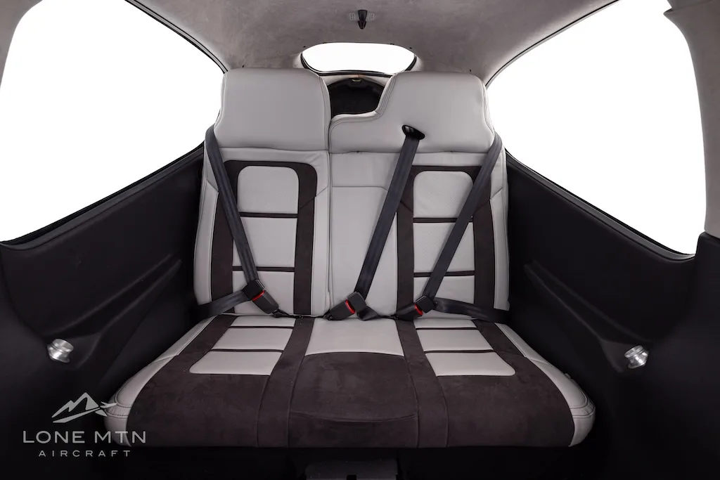 Cabin interior of a 2022 Cirrus SR22T G6 GTS.