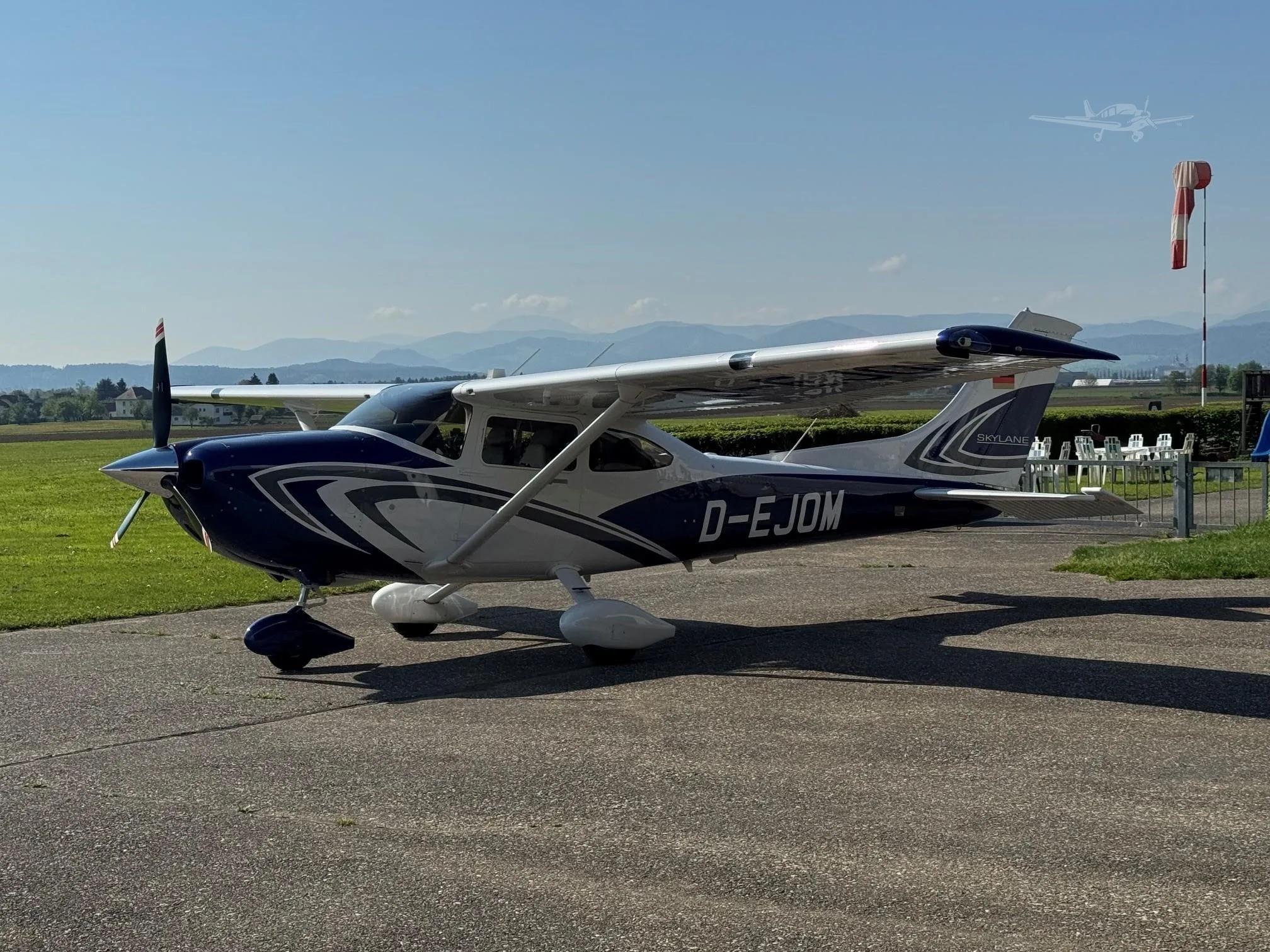 Cabin interior of a 2020 CESSNA 182T SKYLANE.