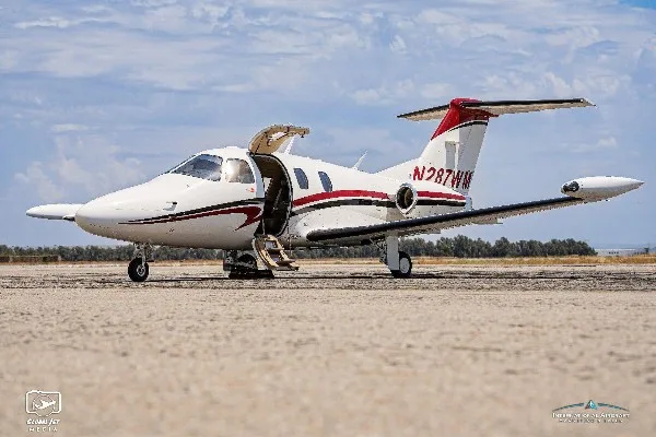 Marketing image of a 2016 Eclipse 500.