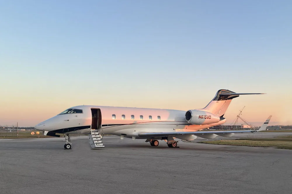 Exterior view of a 2013 Bombardier Challenger 300, N615WD.