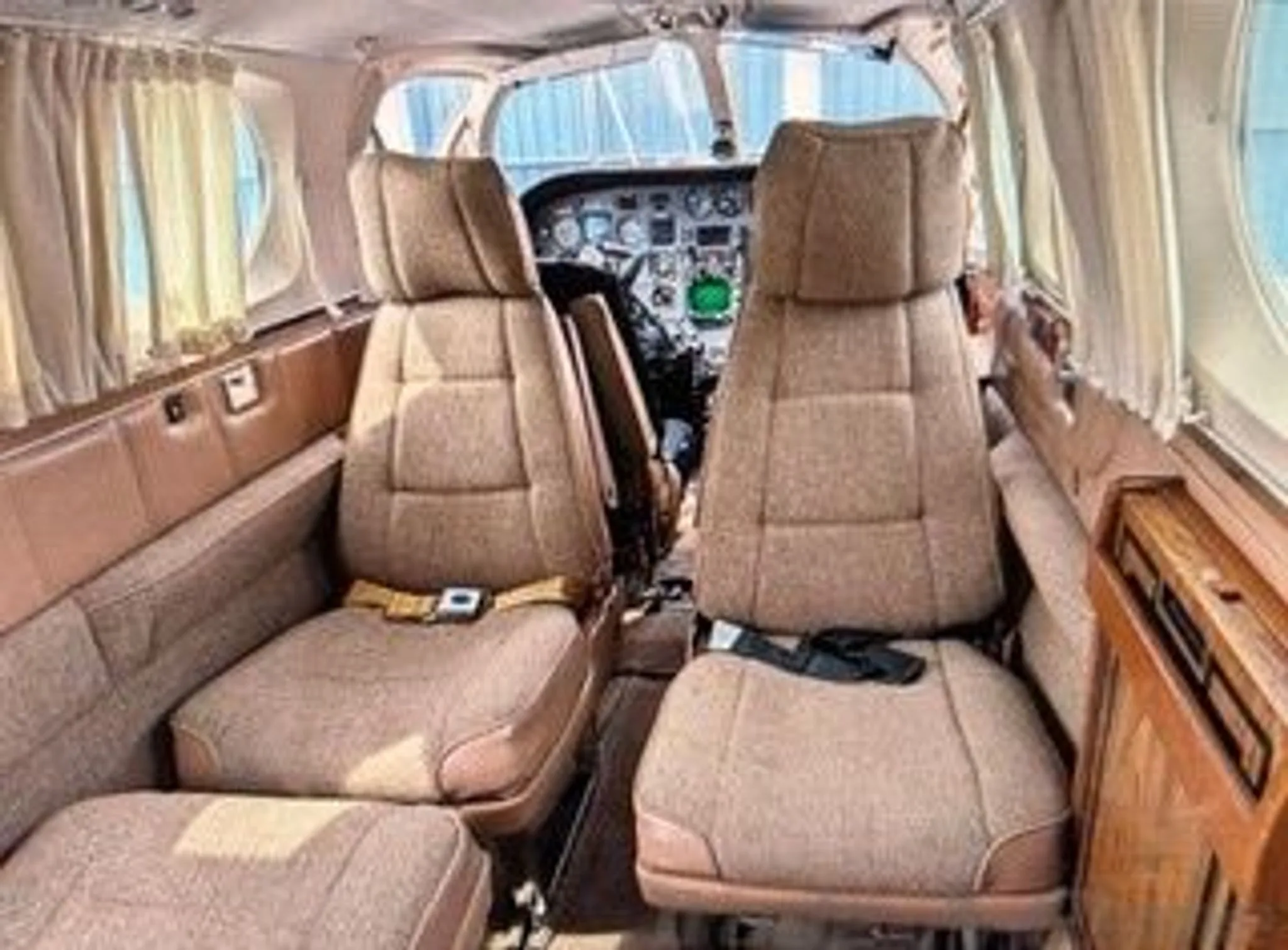 Cabin interior of a 1978 CESSNA 340A.