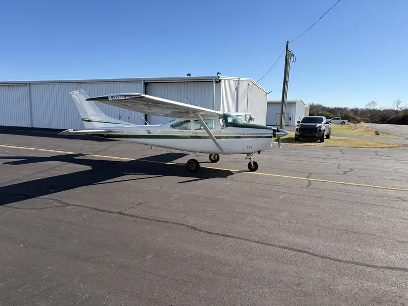Exterior view of a 1982 Cessna 182R Skylane.