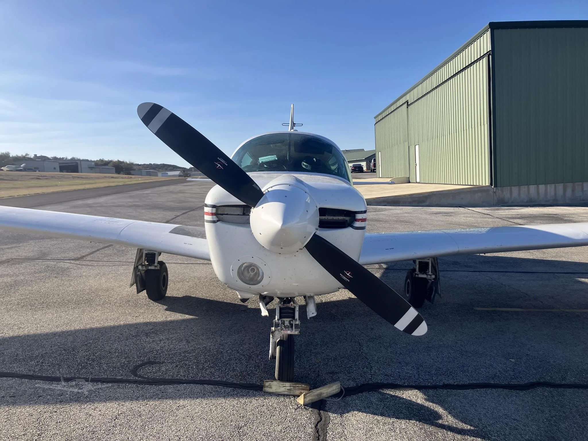 1982 Mooney M20J 201