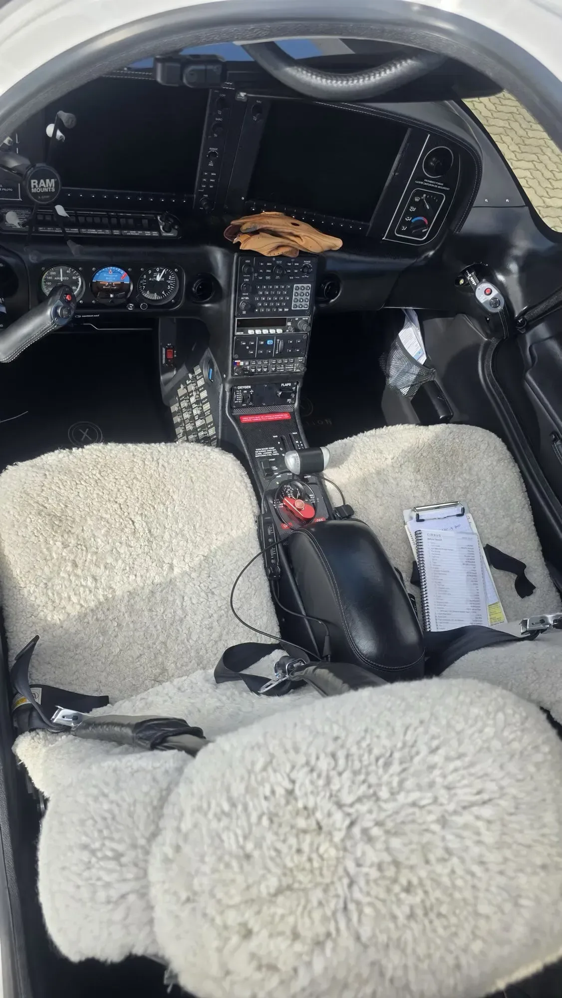 2010 Cirrus SR22 G3
