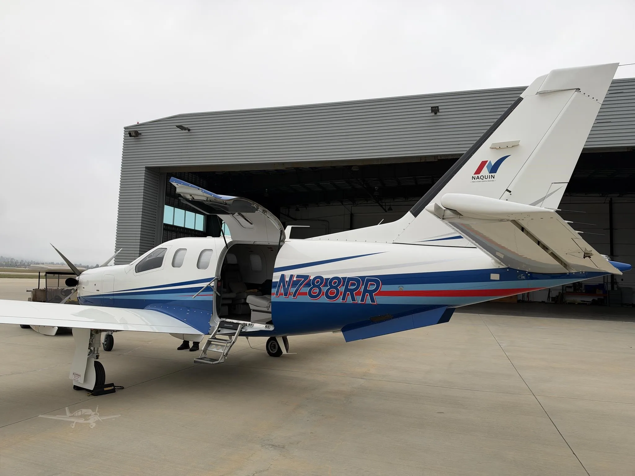 Exterior view of a 2000 DAHER TBM 700B, N788RR.