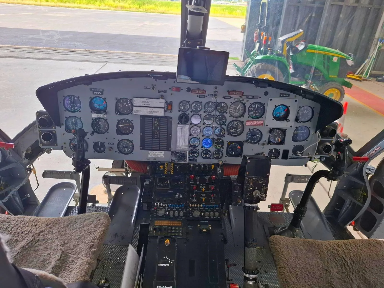 Cockpit and instrument panel of a 1970 BELL 212.